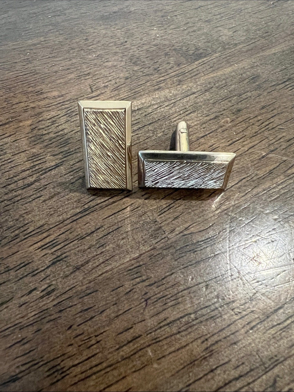 Men’s gold colored cufflinks